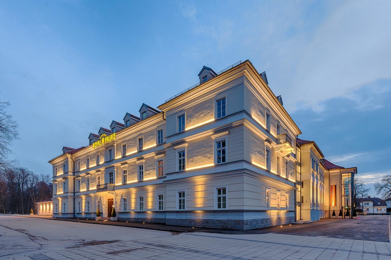 Royal Palace Turčianske Teplice エクステリア 写真